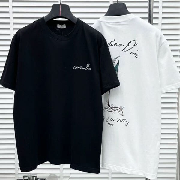 【24-25AW/コーデに合わせやすい♪】ディオール偽物 Handwritten Christian Dior Tシャツ 493J696A0817