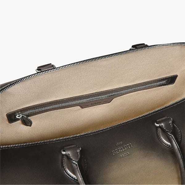 ベルルッティ コピー Toujours ソフト ジップ レザー トラベルバッグ 2色 ZIPPED_BAG-V3