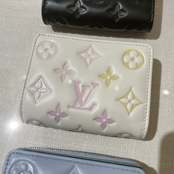 ルイヴィトン ポルトフォイユ ルー 偽物ミニ財布 M11909