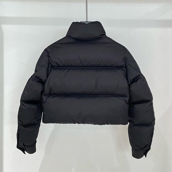 入手困難品!プラダ re-nylon クロップドダウンジャケット 292056_1wq8_f0002