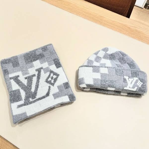 ルイヴィトン 暖かいもこもこ マフラー コピー ダモフラージュ m93391