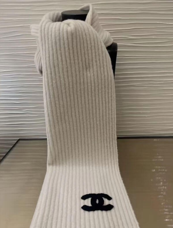 【モノクロカラーでかわいく♪】CHANEL マフラー ストール