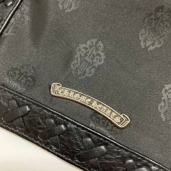 注目商品!クロムハーツ コインケース 偽物 チェンジパース ストラップ付き 121813