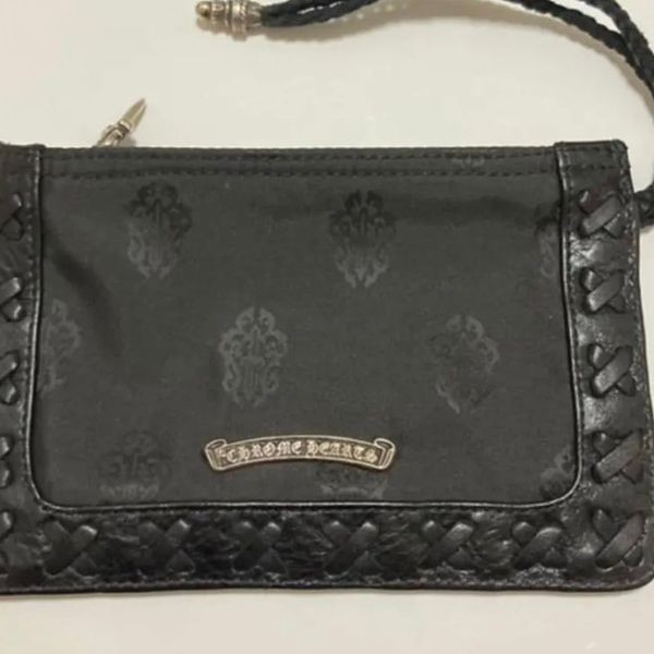 注目商品!クロムハーツ コインケース 偽物 チェンジパース ストラップ付き 121813