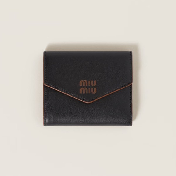 確保済み！ミュウミュウ レザー スモール 三つ折り 財布 3色 miu221555