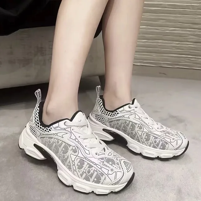 ディオール Vibe メッシュ&レザー スニーカー KCK415OFK_S19W