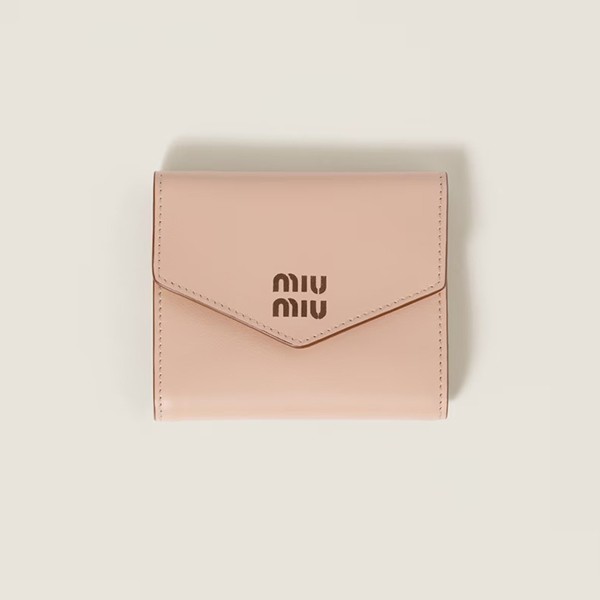 確保済み！ミュウミュウ レザー スモール 三つ折り 財布 3色 miu221555