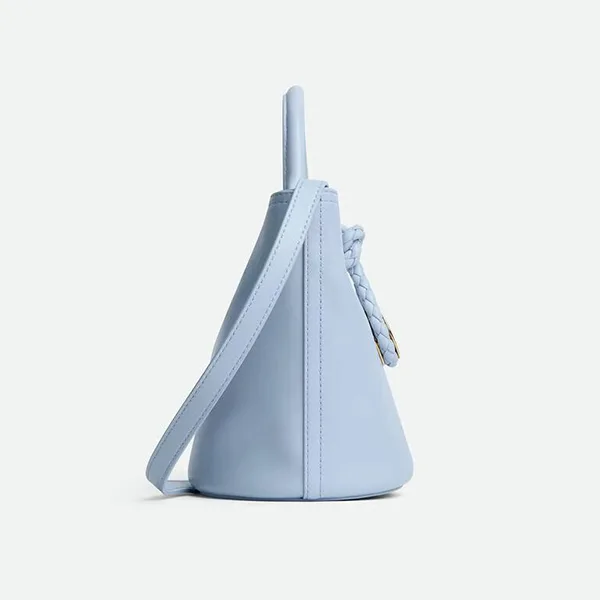 お早めに★爽やかカラー ボッテガヴェネタ コピー スモール リベルタ バケットバッグ 815244V4SJ11441