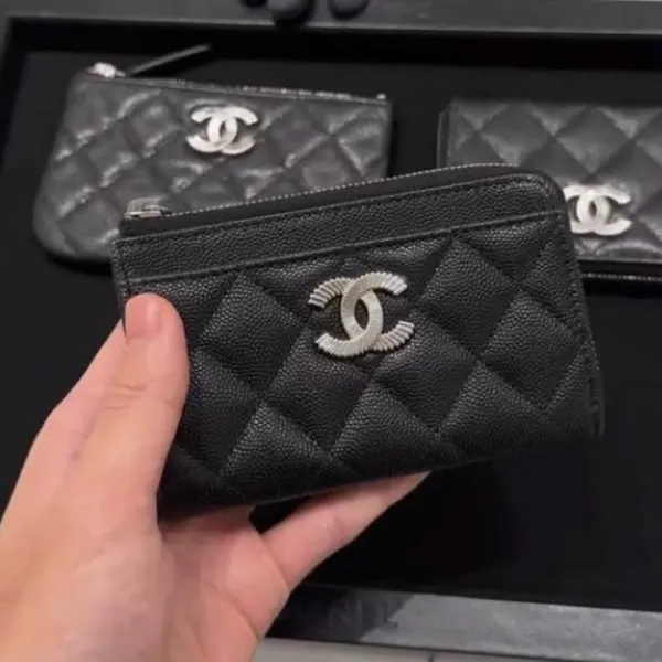 新作で超限定シャネル フラグメントケース ミニ財布 コピー AP4336