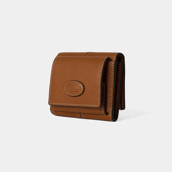 トッズ レザー ウォレット 偽物 カーフスキン ブラウン 三つ折り 財布 XAWDBNB2