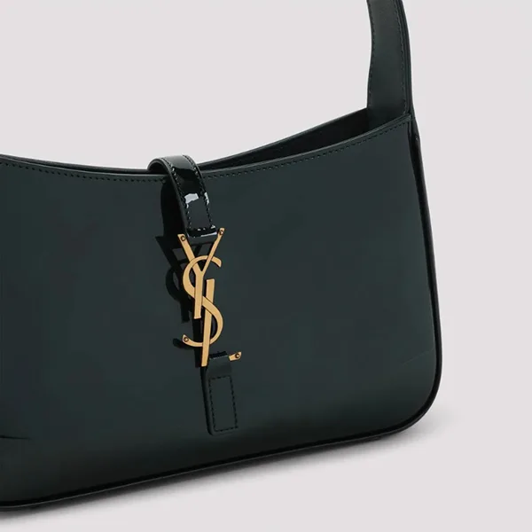 激安価格！サンローラン◆LE 5 A7 パテントレザーバッグ パチモン ysl995885