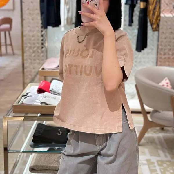 ルイヴィトン ヴィンテージ風Tシャツ スーパーコピー 1AHISV