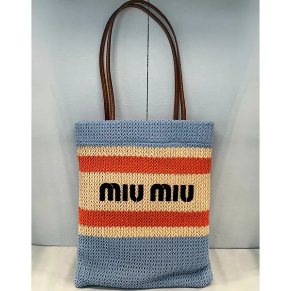 口コミで高評価!《特徴的なアクセント》【ミュウミュウ】ロゴかごバッグ 偽物 miu2548