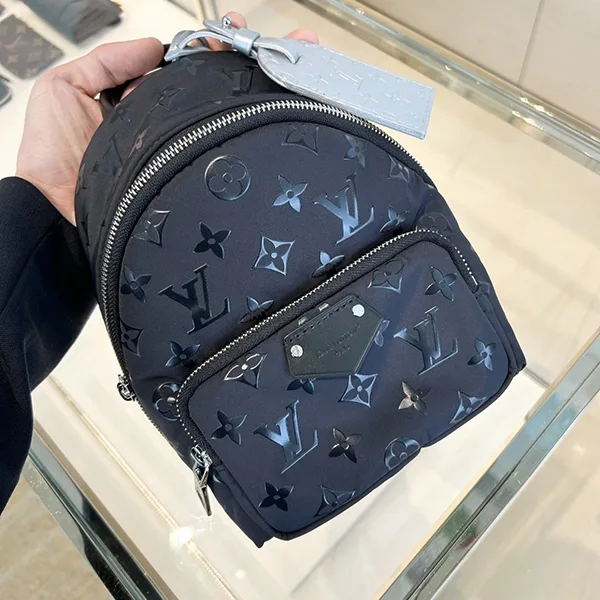 超人気☆【LV SKIコレクション】ルイヴィトン バックパック N級品 M11780
