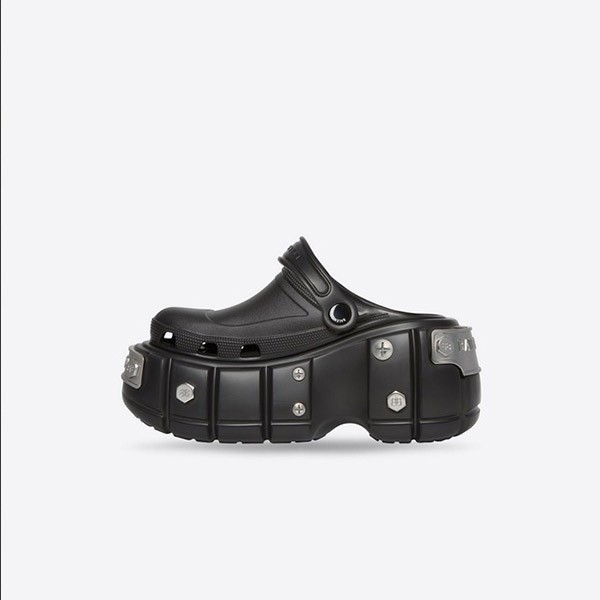 バレンシアガ クロックス 偽物【24SS】バレンシアガ Hard Crocs サンダル 厚底 ロゴ