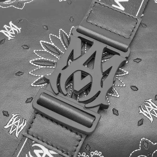 アミリ 並行輸入品 Bandana カメラバッグ ami211511
