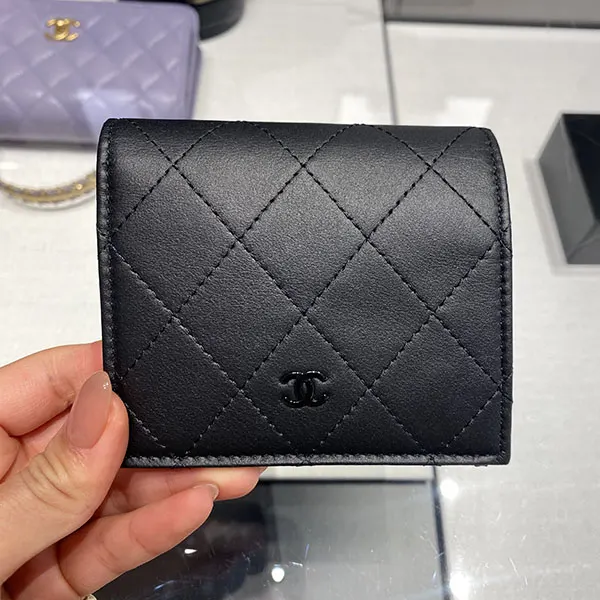 超人気 So Black☆シャネル 折りたたみ財布 偽物 オールブラック AP3817 B15615 94305