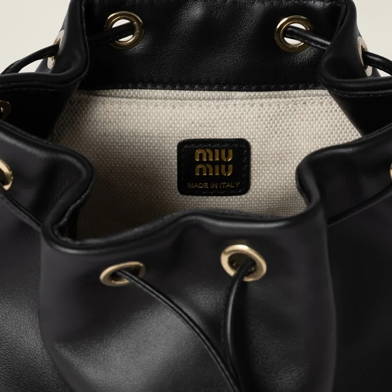 ミュウミュウ パロディ レザー バックパック 2色 miu0610