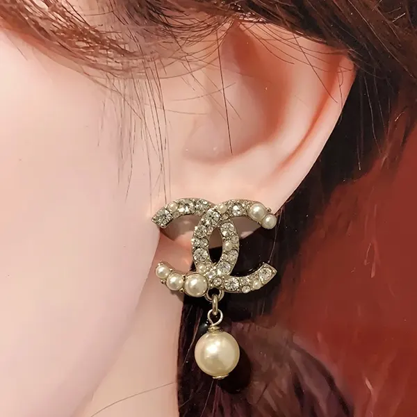 シャネル CCロゴ パールピアス コピー 揺れアクセ AB5737 B04938 NB264