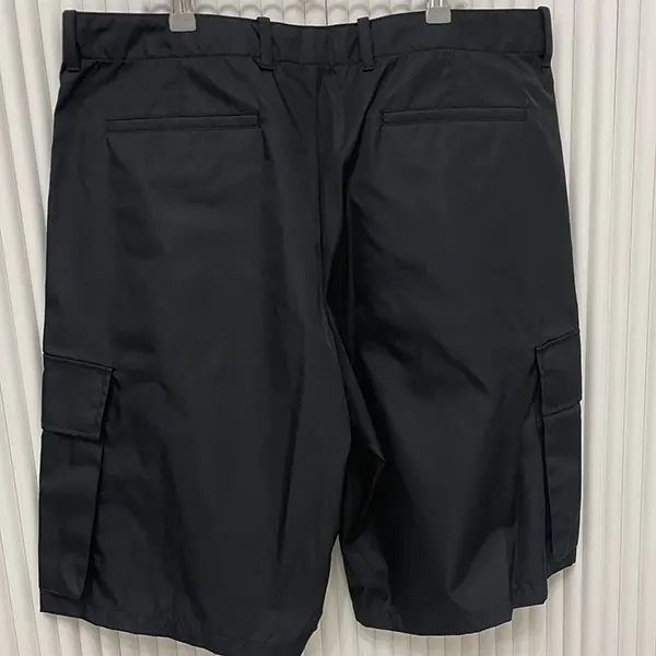 プラダ Re-Nylon リナイロン カーゴハーフパンツ SPH244