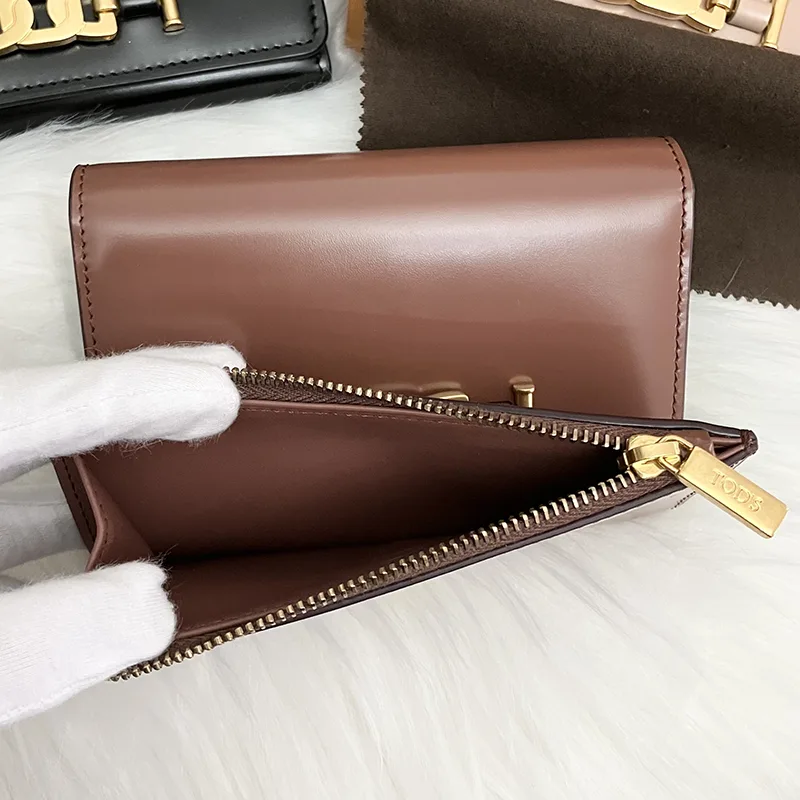 大人気定番☆[N級品]トッズ スーパーコピー Tタイムレス 三つ折り財布 3色 XAWCHNB3300KETS203