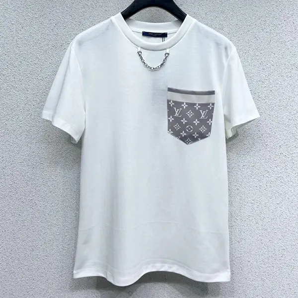 ルイヴィトン n級品 モノグラム ポケットTシャツ 1AGSKO