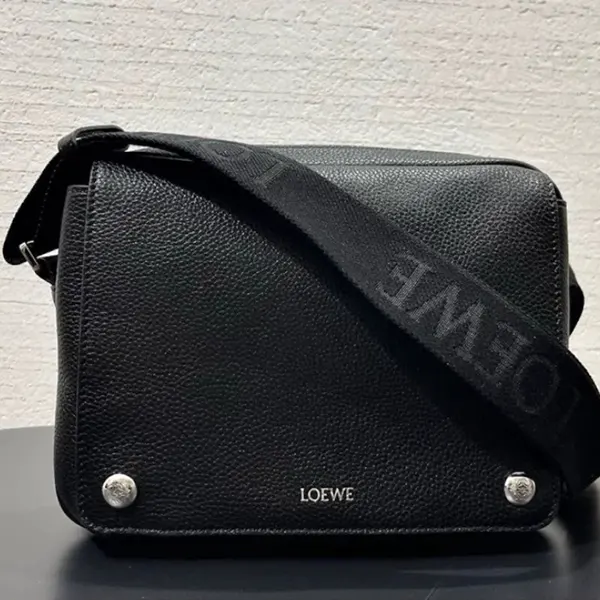 ロエベ ペブル メッセンジャーバッグ XS BANBA73X01-3468