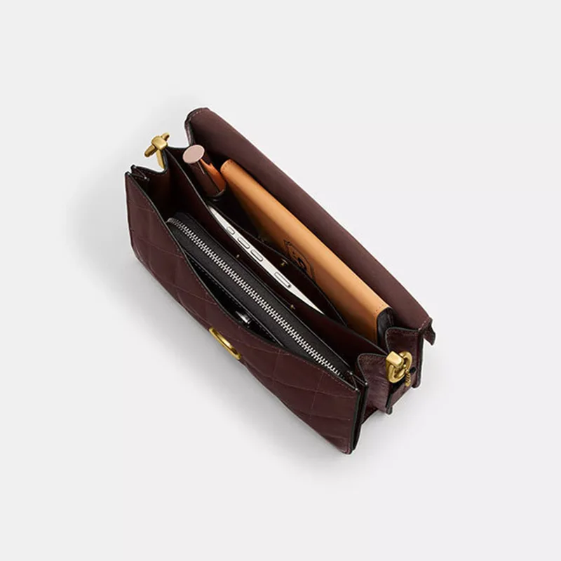 7日間返品返金保障コーチ 偽物 チェーン タビー ショルダー バッグ・キルティング  kc250801