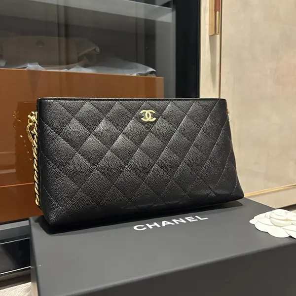 シャネル ポーチ型ショルダーバッグ コピー AP4700-B20730-94305