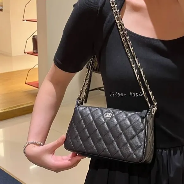 シャネル チェーンクラッチ ミニバッグ キャビア 黒 AP4704 B10583 C3906