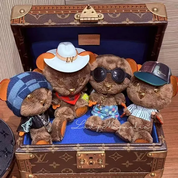 LV x NIGOコラボ ルイヴィトン バッグチャーム LV ルイ ベア M03206