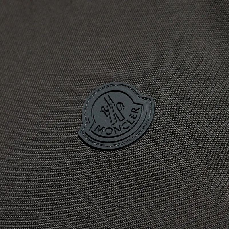 送料無料モンクレール n級品 グラフィック ロング Tシャツ 2色 mk31156263