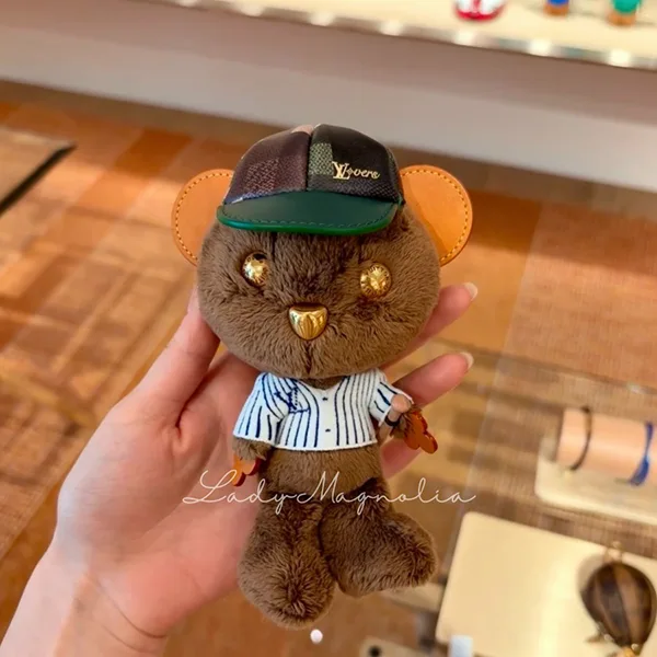 LV x NIGOコラボ ルイヴィトン バッグチャーム LV ルイ ベア M03206