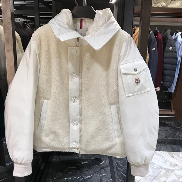 【モンクレール】Auvurgne ショートダウン N級品 K20911A00147539ZD041