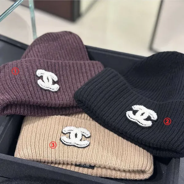 【シャネル】毎年即完売 ロゴニット帽 秋冬の必須アイテム 3色 AAB308