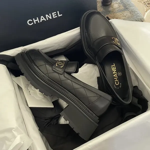 追跡付きで安心届け◆シャネル モカシン ローファー CCマーク G45074 B13329 94305