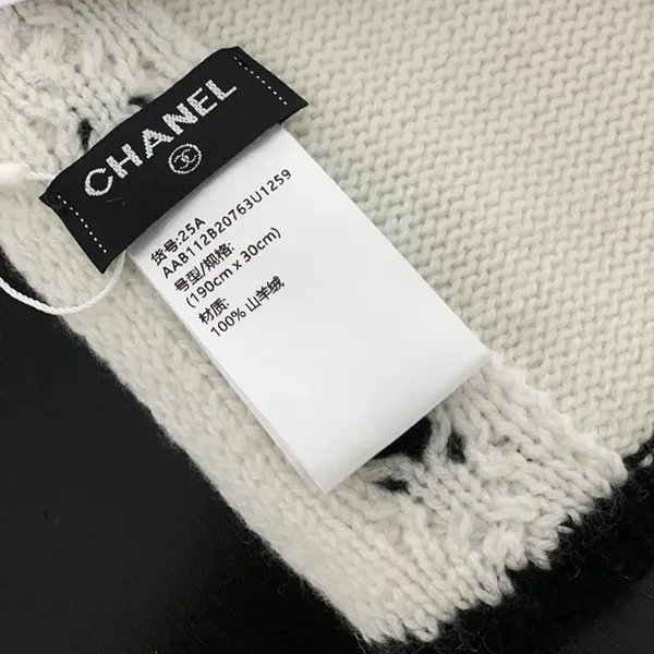 25A プレゼントにも人気 シャネル CCロゴ ストール マフラー コピー AAB111 B20763 U1258