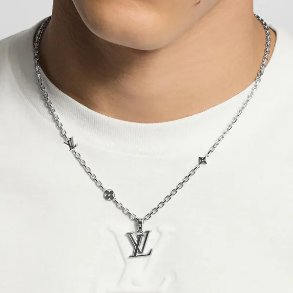 ルイヴィトン チャーム LV ディメンション M02747