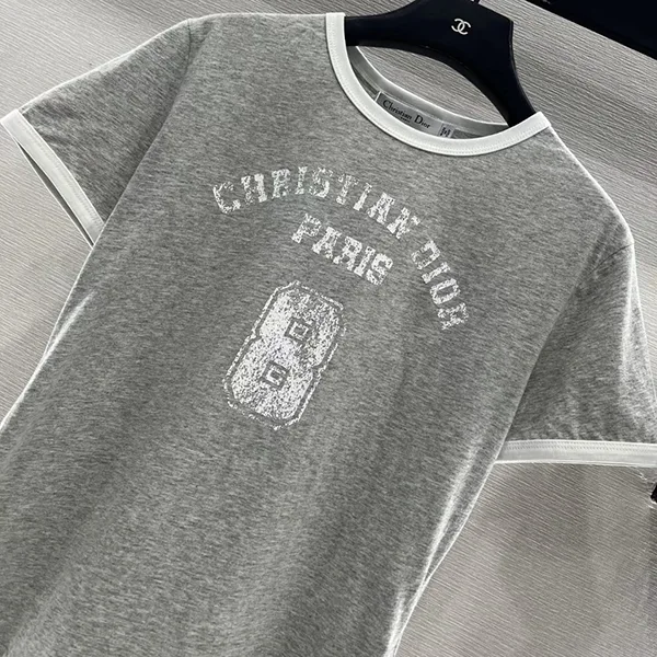 【スーパーコピーN級品】【モダンなクラシックスタイル☆】ディオール Tシャツ 激安 613T07A4275_X8010