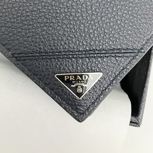 【プラダ】大人気！ Bifold Wallet 二つ折り財布 コピー Triangle Logo 2MO738_2CB2