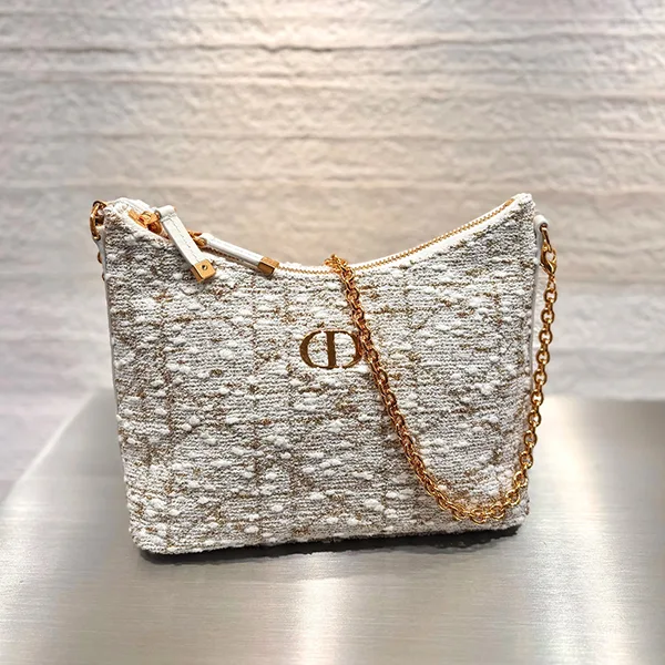 [N級品]すぐ届☆品よく目立つ【ディオール】Miss Caro ディオールling ミニチェーンバッグ S5253UDIO_M01E