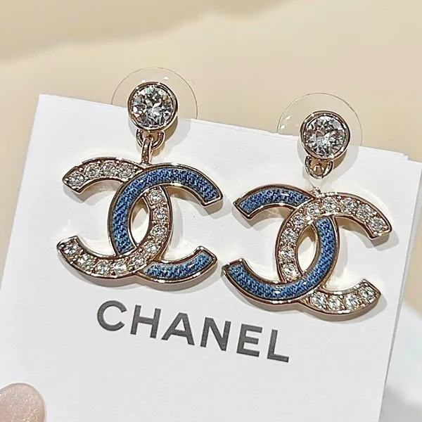 洗練デニム×煌めき♡【シャネル】CCマーク ピアス パチモン ABG745