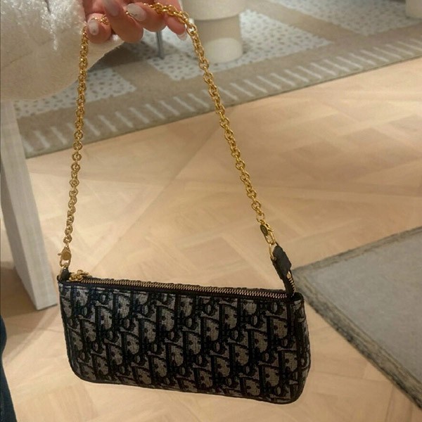 【昼夜問わず活躍します】ディオール コピー 30 Montaigne チェーンポーチ ショルダーバッグ S4323UDJB_M928