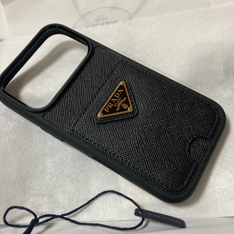 プラダ サフィアーノ iPhone17 Pro/MAX 用ケース 2色 pr21154