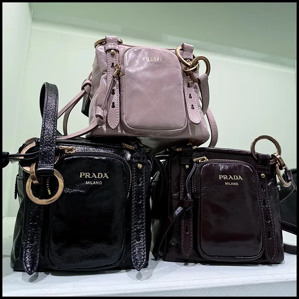 プラダ Dangle Mini レザー ショルダーバッグ pd2601161