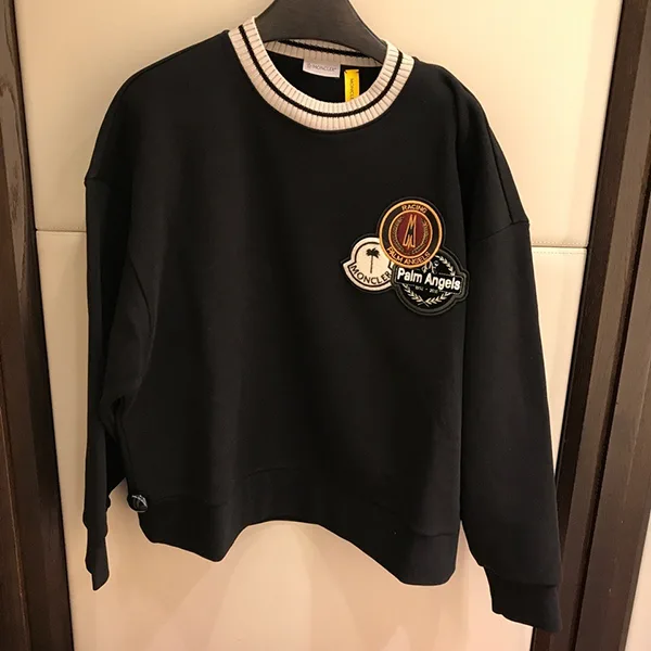 高品質[N級品]限定コラボ【モンクレール x パームエンジェルス】ロゴパッチスウェット J209L8G0