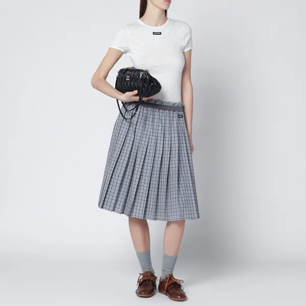 完売前に新作を先取りミュウミュウ リブジャージー Tシャツ ロゴ コットン フェミニン 半袖 MJNA08OOO18ZU