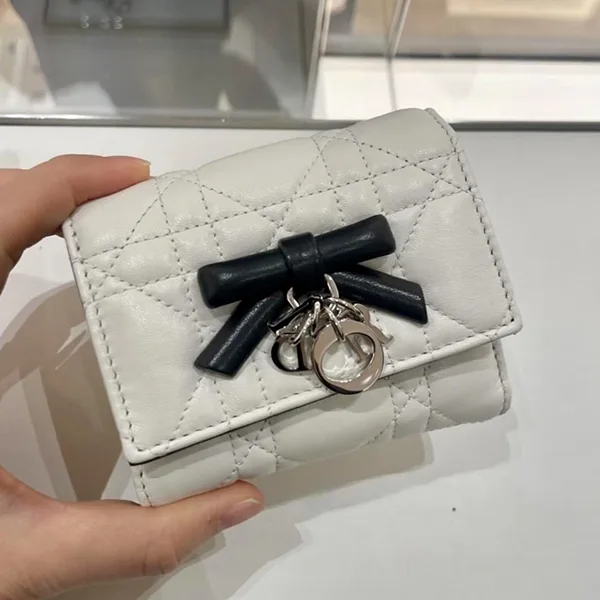 綺麗★ディオール★レディ ディオール Lotus ウォレット 偽物 S2609PUQC
