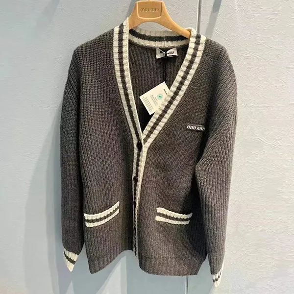 大人気★即完売必至ミュウミュウ リブニット ウールxカシミヤ カーディガン MMF929