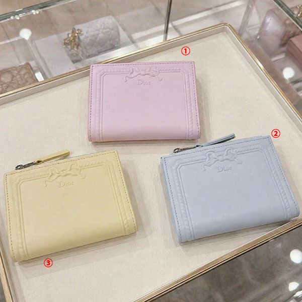 【大人可愛い♡】ディオール メダリオン ウォレット コピー Medaillon Dahlia S3812PQWF_M39Z